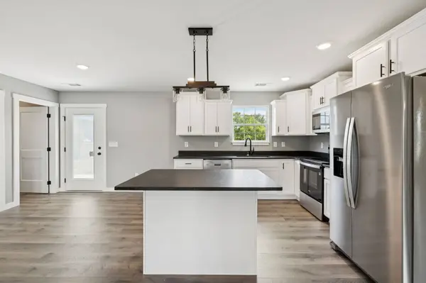 134 Alice Preston Loop, Gordonsville, TN 38563