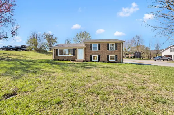 26 Main St #E, Gordonsville, TN 38563