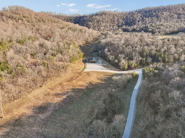 215 Hickman Creek Road S, Hickman, TN 38567