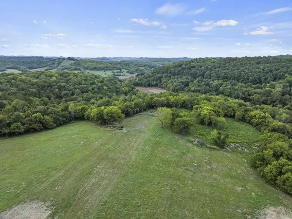 215 Hickman Creek Road S, Hickman, TN 38567