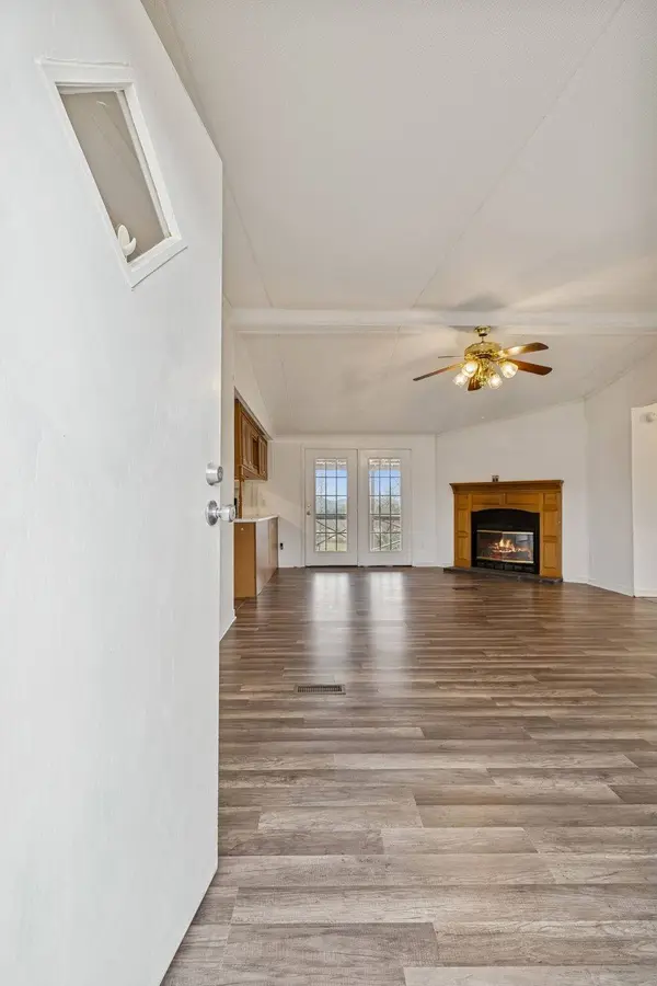 9 Cordell Hull Ln, Elmwood, TN 38560