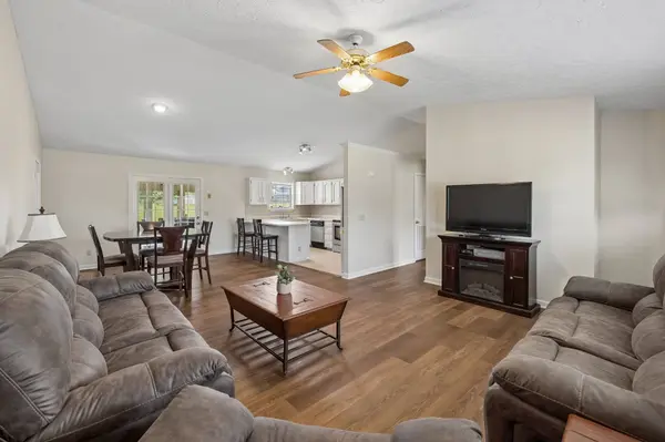 3535 Southmeade Dr, Cookeville, TN 38506