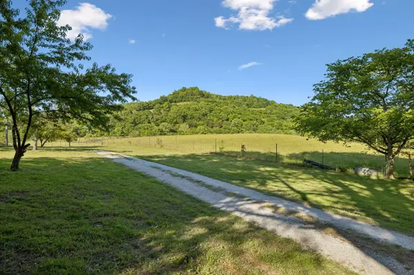 97 Seabo Valley Ln, Hickman, TN 38567