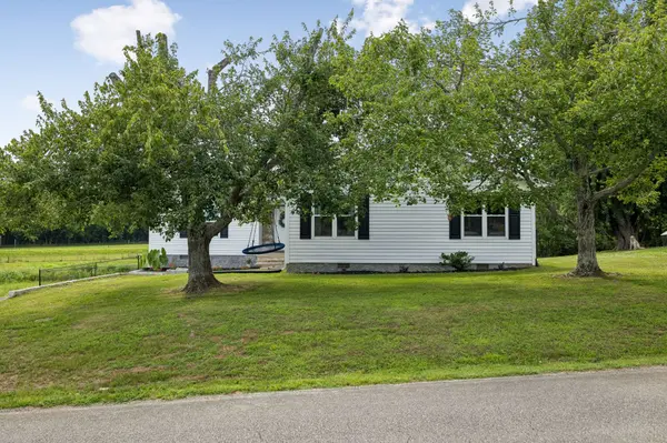 54 Hickman Hwy, Gordonsville, TN 38563