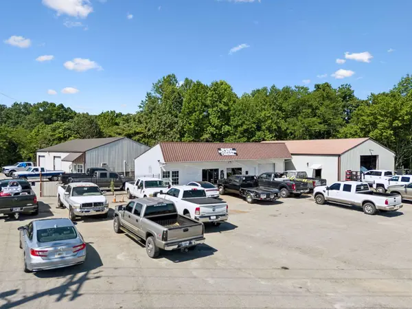 3205 Nashville Hwy, Smithville, TN 37166