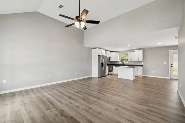 150 Alice Preston Loop, Gordonsville, TN 38563