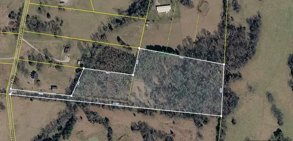 21 Vantrease Rd, Brush Creek, TN 38547