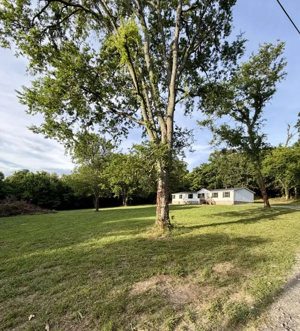 21 Vantrease Rd, Brush Creek, TN 38547
