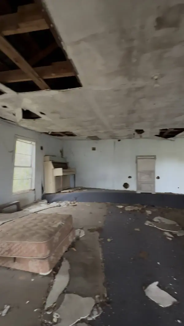 39 Main St #E, Gordonsville, TN 38563