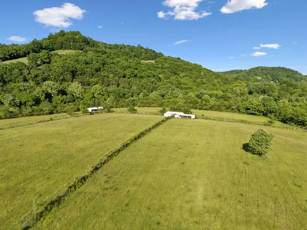 97 Seabo Valley Ln, Hickman, TN 38567