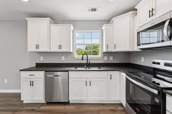 111 Alice Preston Loop, Gordonsville, TN 38563