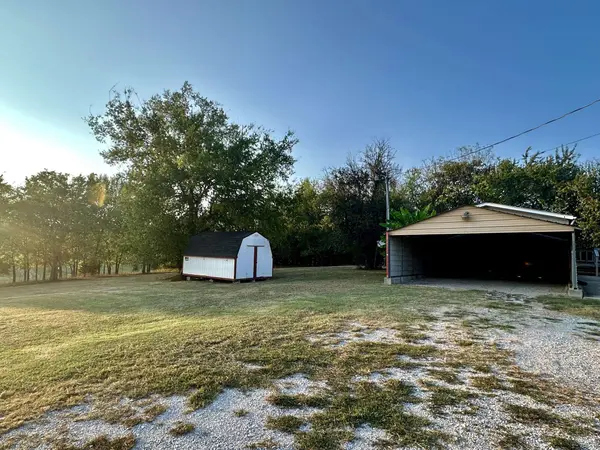 20 Bourn Ln, Brush Creek, TN 38547