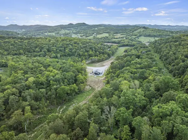 215 Hickman Creek Road S, Hickman, TN 38567