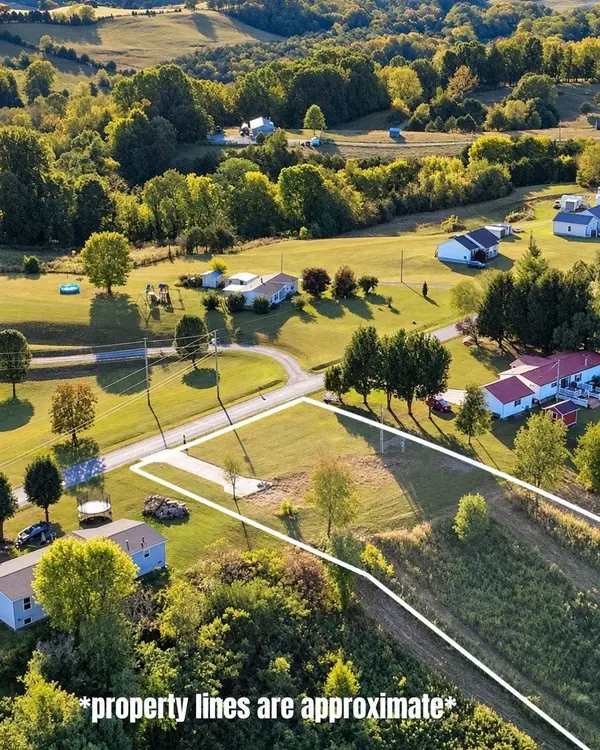 22 McGinnis Ln, Brush Creek, TN 38547