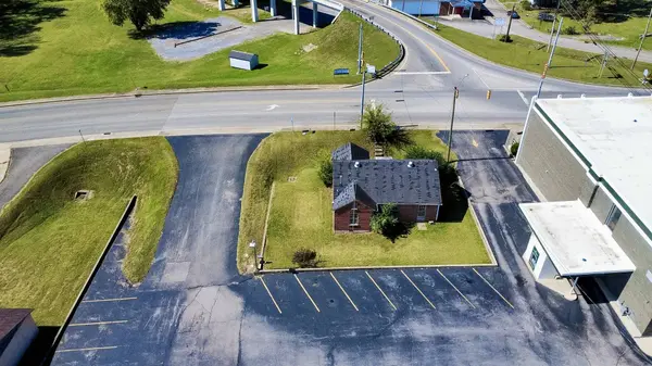 101 Upper Ferry Rd, Carthage, TN 37030