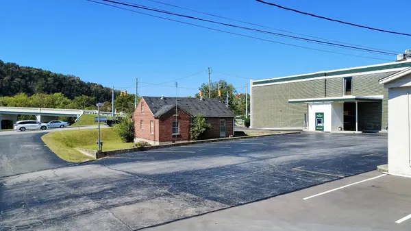 101 Upper Ferry Rd, Carthage, TN 37030