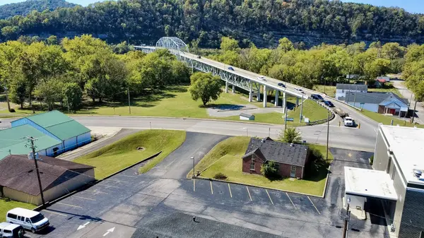 101 Upper Ferry Rd, Carthage, TN 37030