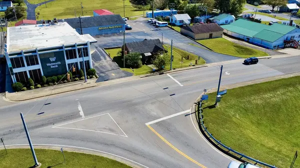 101 Upper Ferry Rd, Carthage, TN 37030