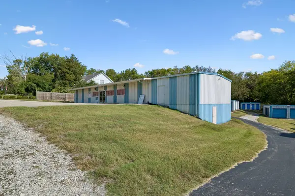 193 Main Street E, Gordonsville, TN 38563