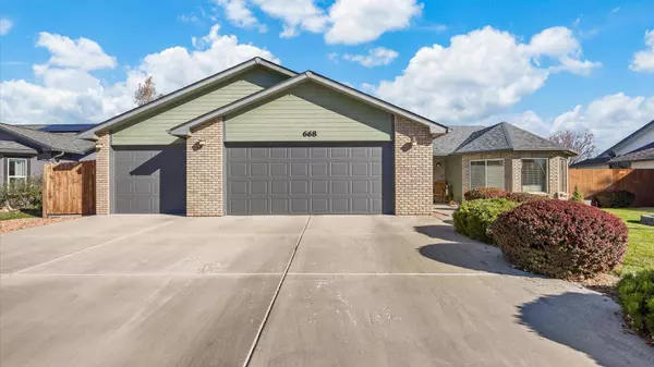 668 Silver Plume Drive, Fruita, CO 81521-2193