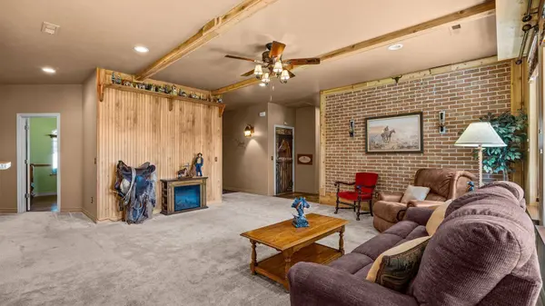 668 Muirfield Drive, Grand Junction, CO 81504-6470