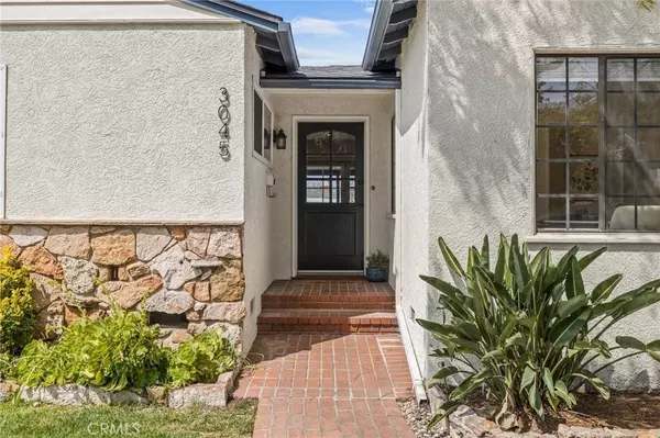 3045 Scott Road, Burbank, CA 91504