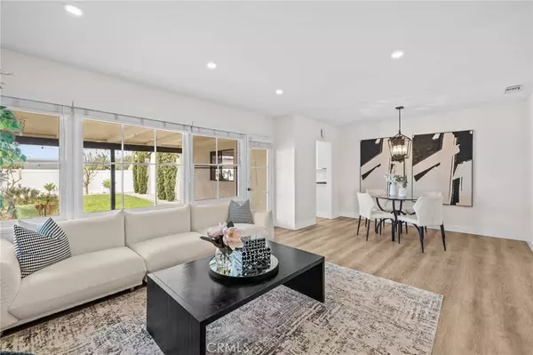 3045 Scott Road, Burbank, CA 91504