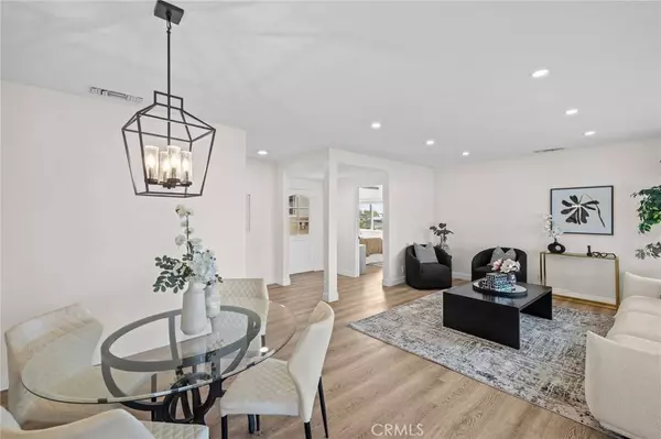 3045 Scott Road, Burbank, CA 91504