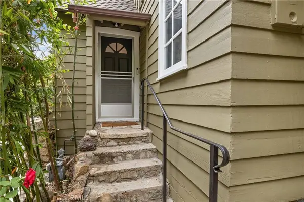 721 Country Club, Burbank, CA 91501