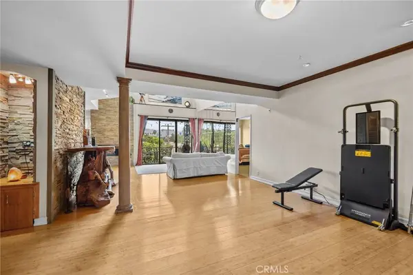 8712 Gregory, Los Angeles, CA 90035