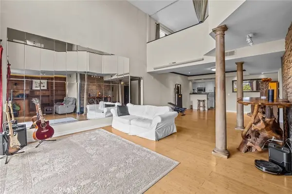 8712 Gregory, Los Angeles, CA 90035