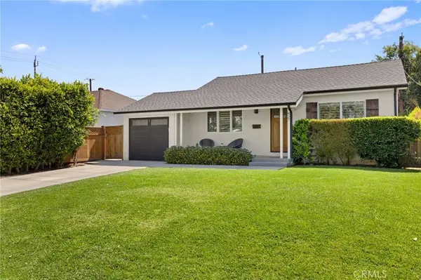 827 N Lamer, Burbank, CA 91506