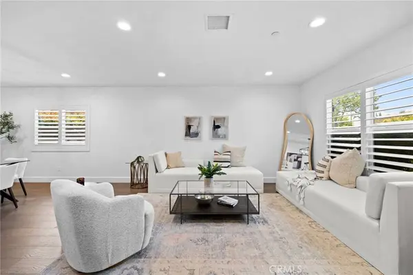 827 N Lamer, Burbank, CA 91506