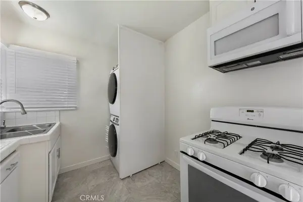 241 1/2 Cordova ST, Burbank, CA 91505
