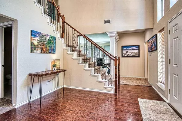 1727 Parkwood Drive, Grapevine, TX 76051