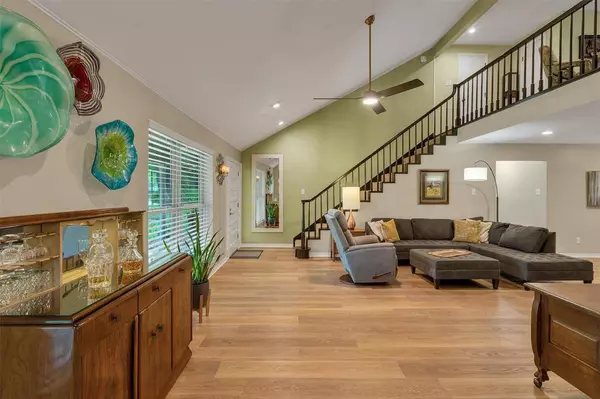 515 S Dallas Avenue, Lancaster, TX 75146