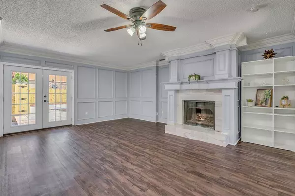 4109 Twin Falls Street, Irving, TX 75062