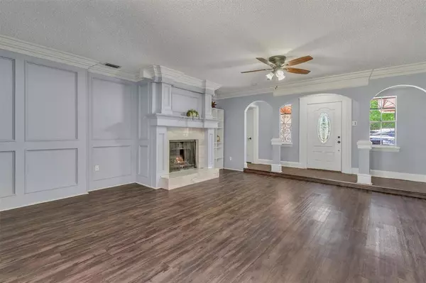 4109 Twin Falls Street, Irving, TX 75062