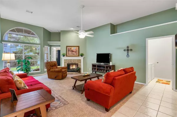 8716 Pedernales Trail, Fort Worth, TX 76118