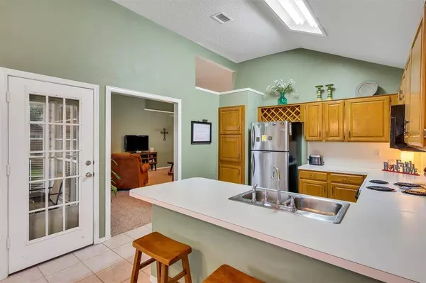 8716 Pedernales Trail, Fort Worth, TX 76118