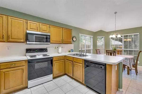 8716 Pedernales Trail, Fort Worth, TX 76118