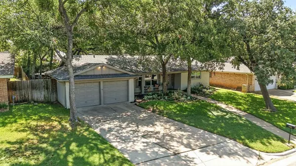 2308 Shady Grove Drive, Bedford, TX 76021