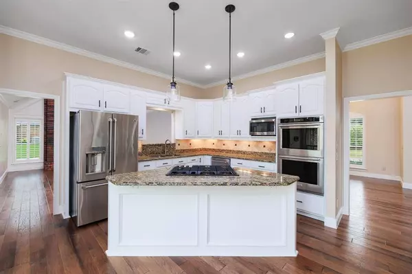 6100 Lansford Lane, Colleyville, TX 76034