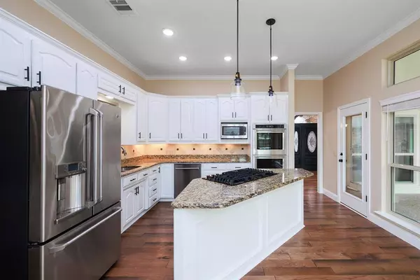 6100 Lansford Lane, Colleyville, TX 76034