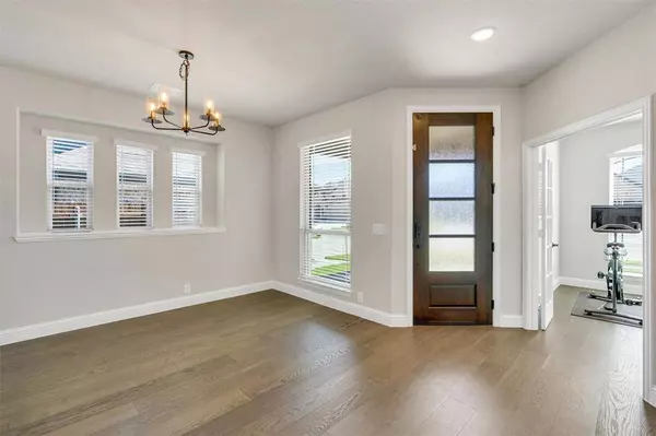 1008 Moss Grove Trail, Justin, TX 76247