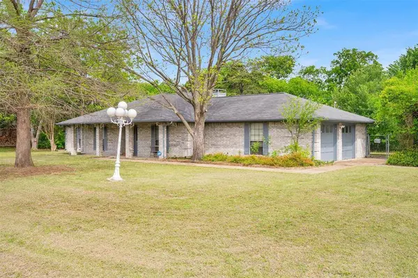 1309 Dixie Lane, Waxahachie, TX 75165