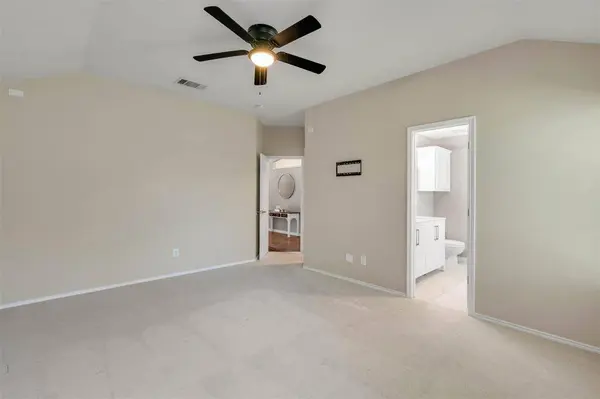 4905 Stirrup Way, Fort Worth, TX 76244