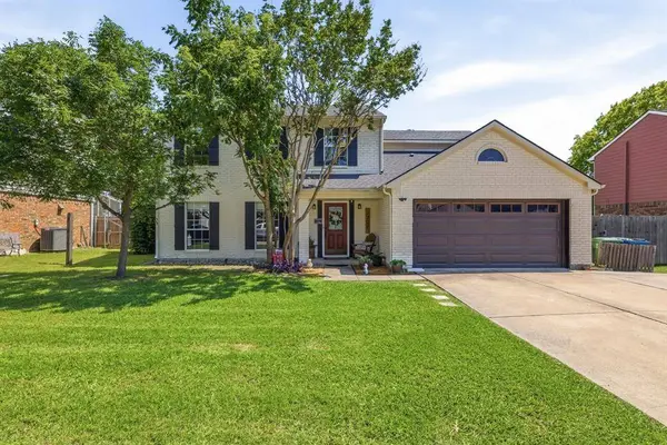 1229 Oxford Lane, Grapevine, TX 76051