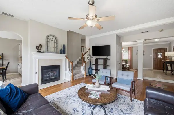 5219 Shadow Glen Drive, Grapevine, TX 76051