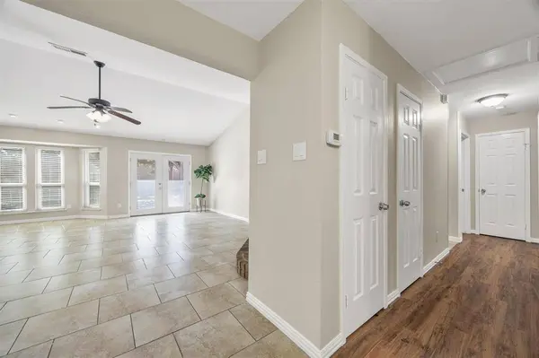 630 Berkley Drive, Grapevine, TX 76051
